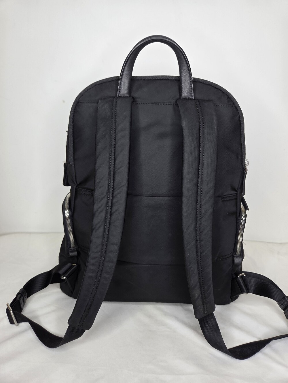 Tumi - Black Nylon Backpack - Sleek Everyday Travel Bag - Picture 4 of 16